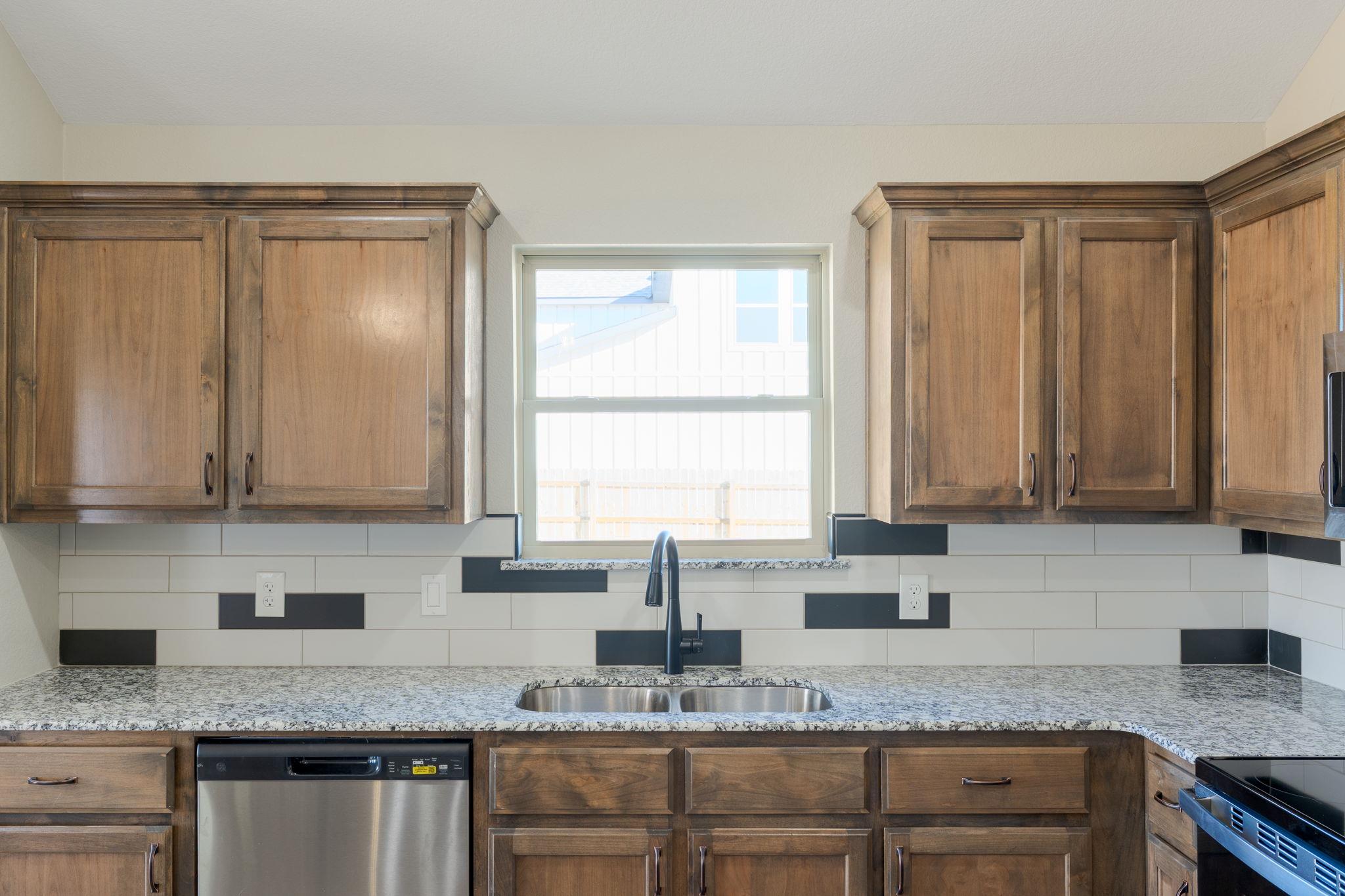 2123 Blackhawk LOOP