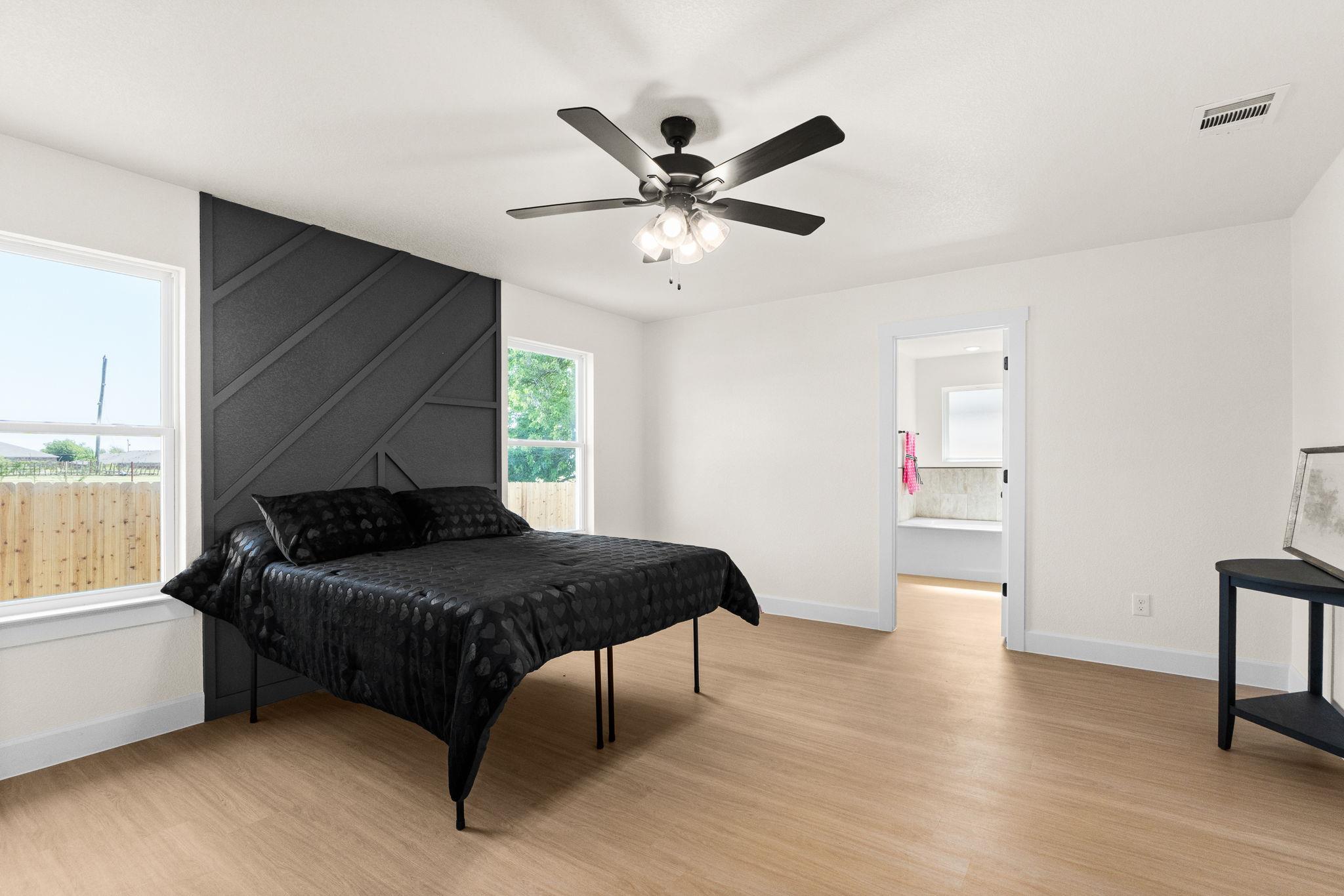 2115 Blackhawk LOOP