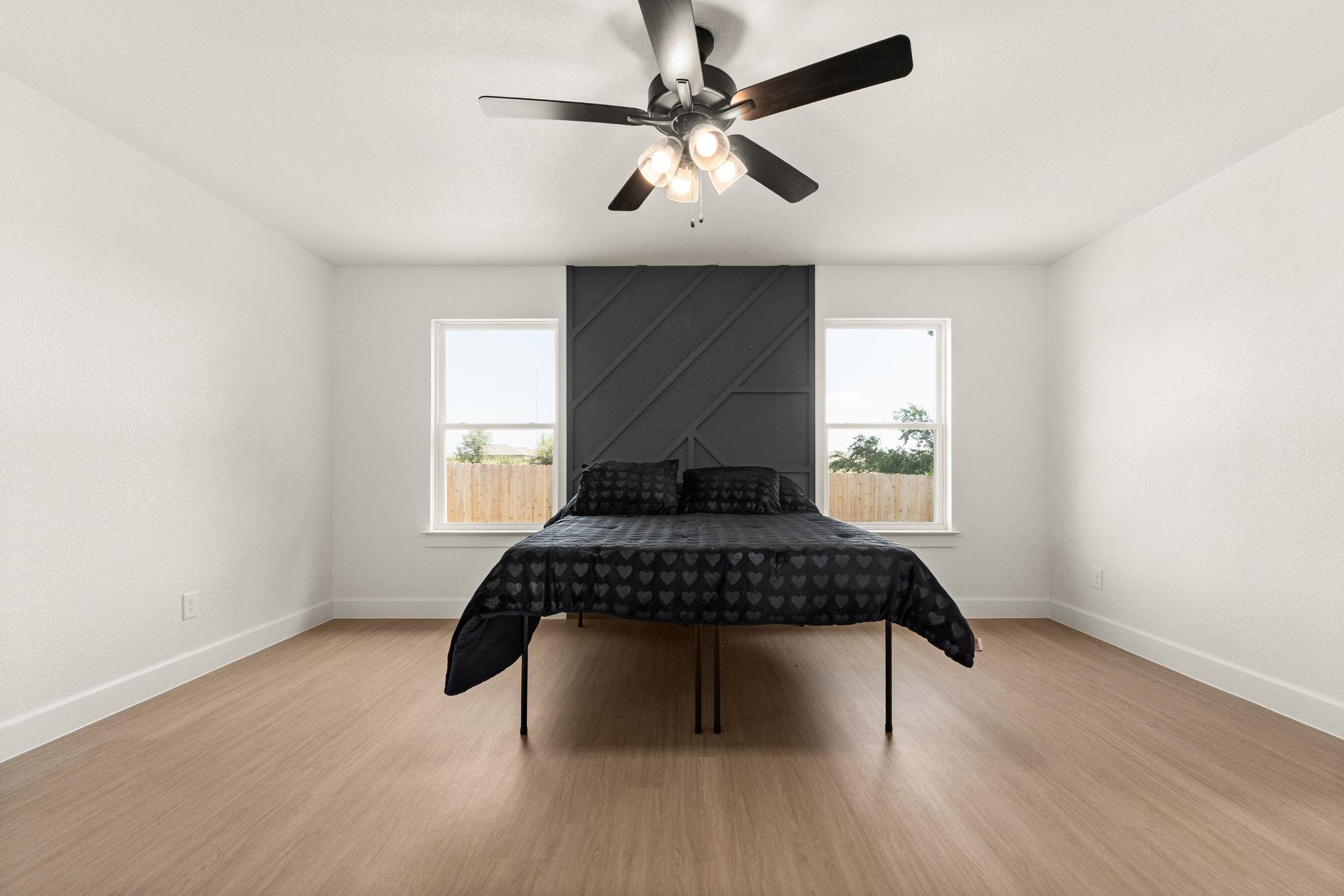 2115 Blackhawk LOOP