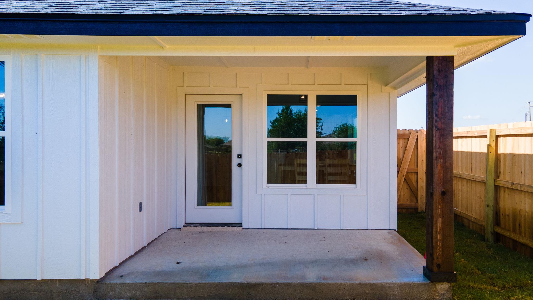 2115 Blackhawk LOOP