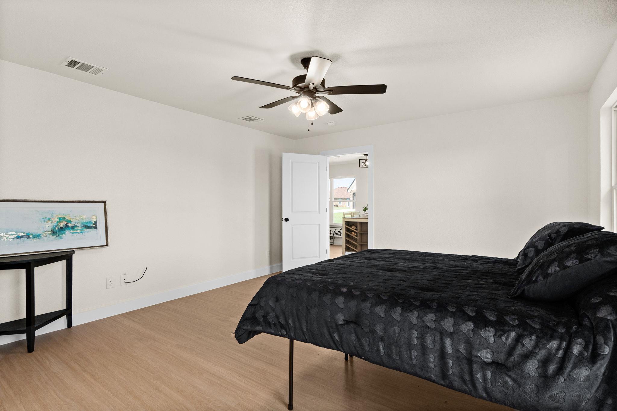 2115 Blackhawk LOOP