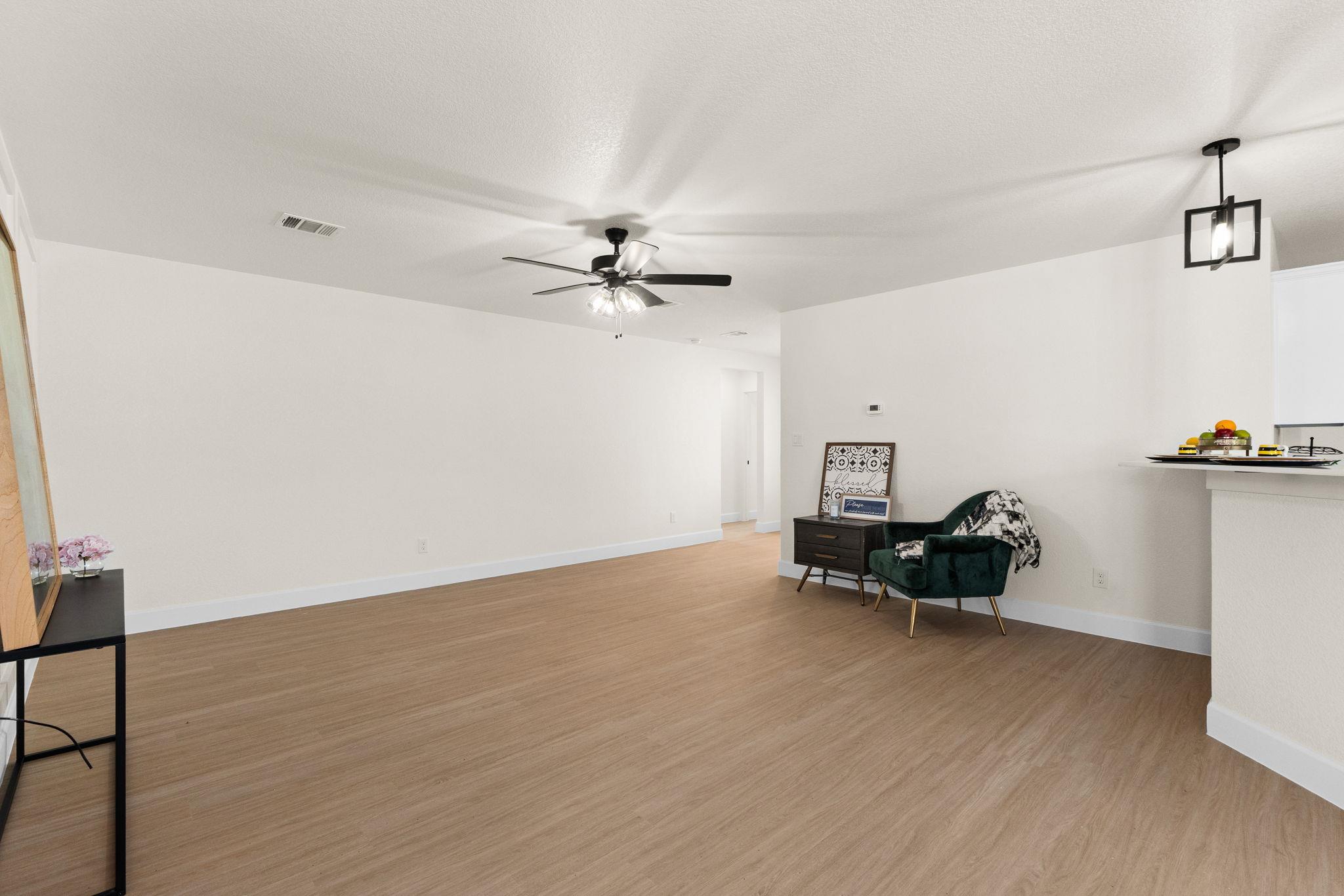 2115 Blackhawk LOOP