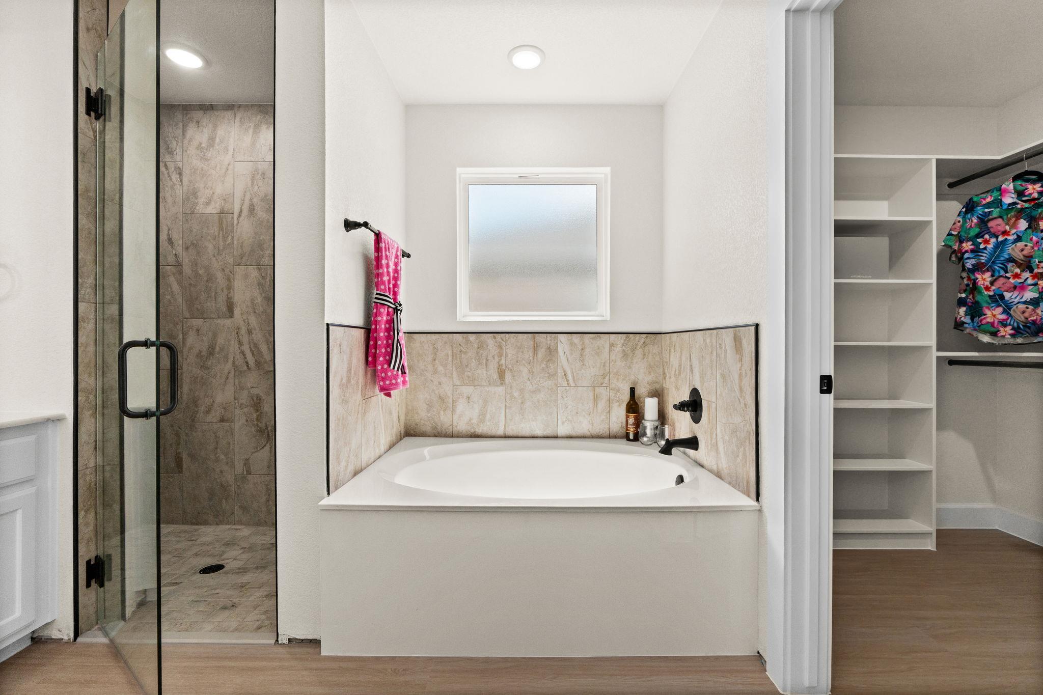 2115 Blackhawk LOOP