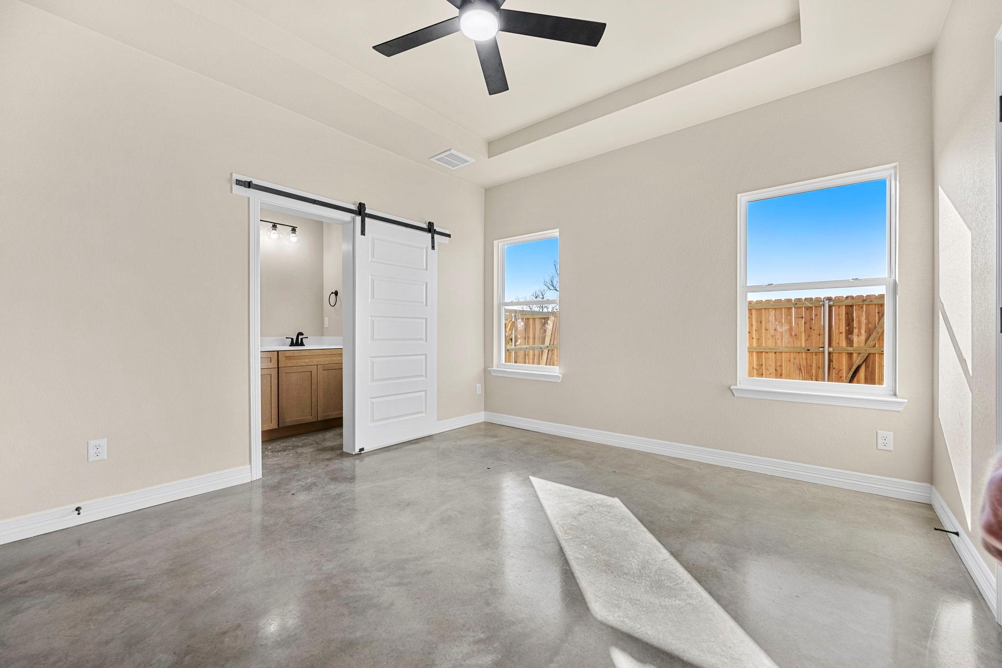 1315 Lone Pine WAY