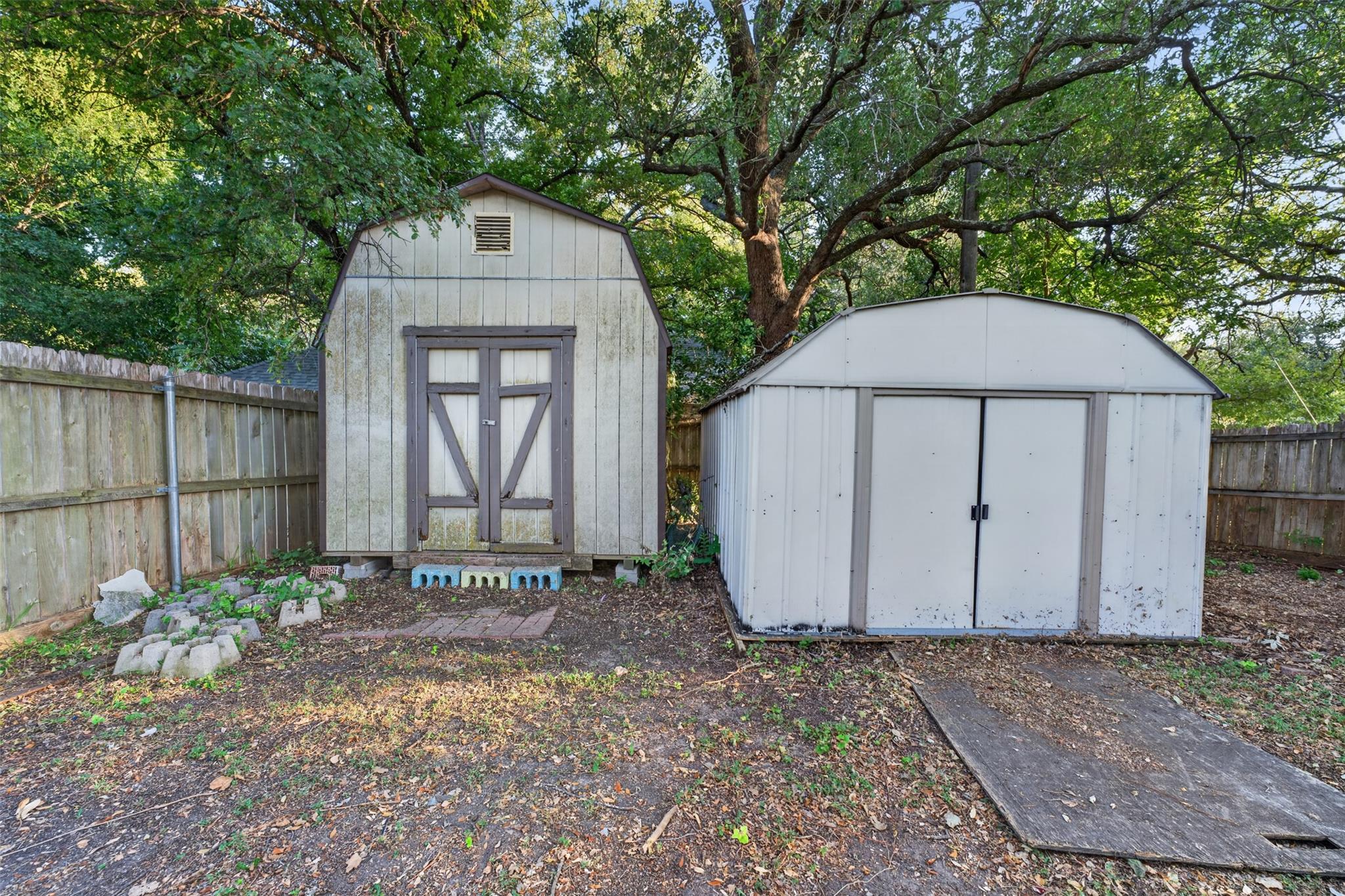 114 Wind Ridge DR