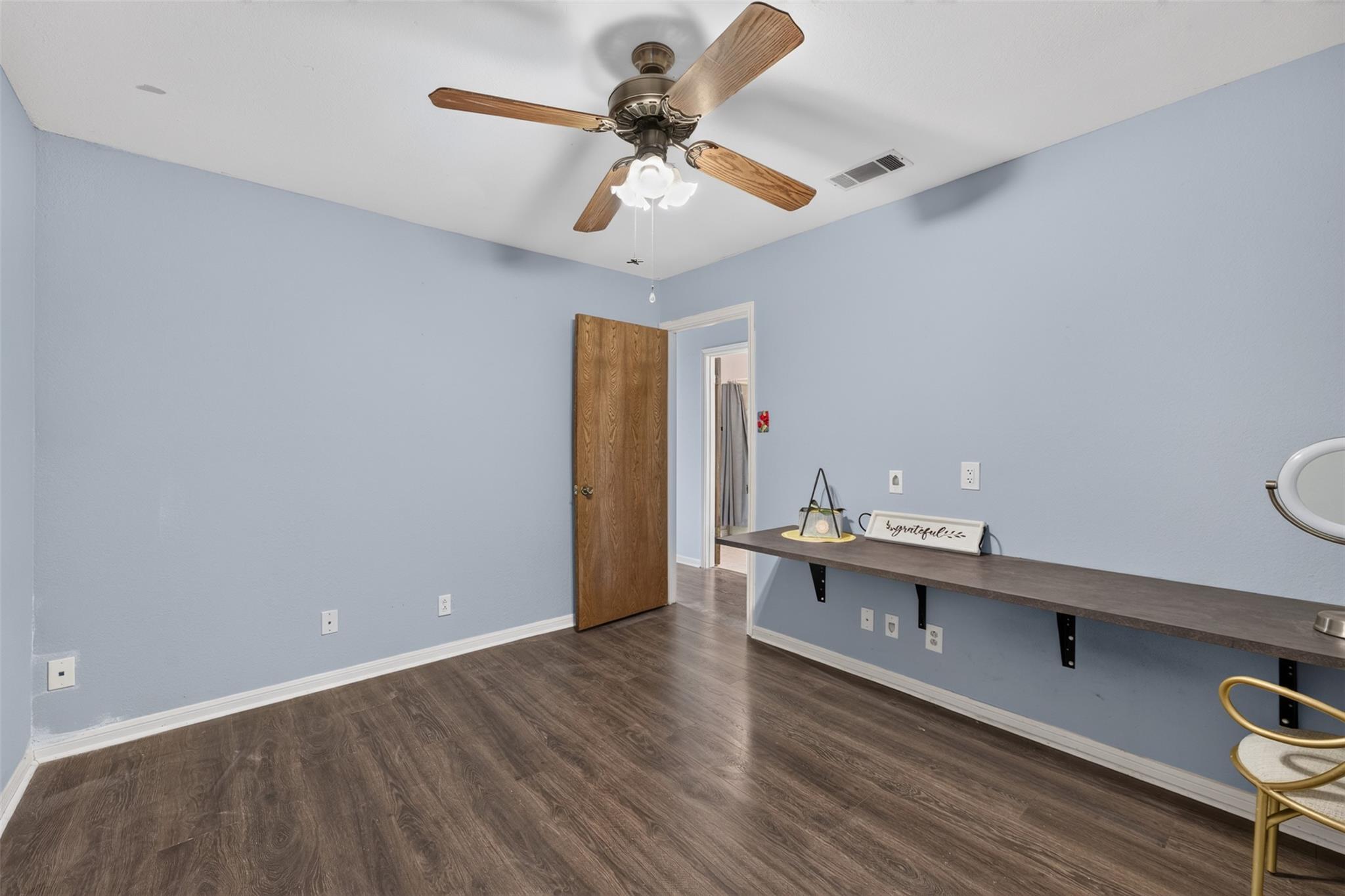 114 Wind Ridge DR