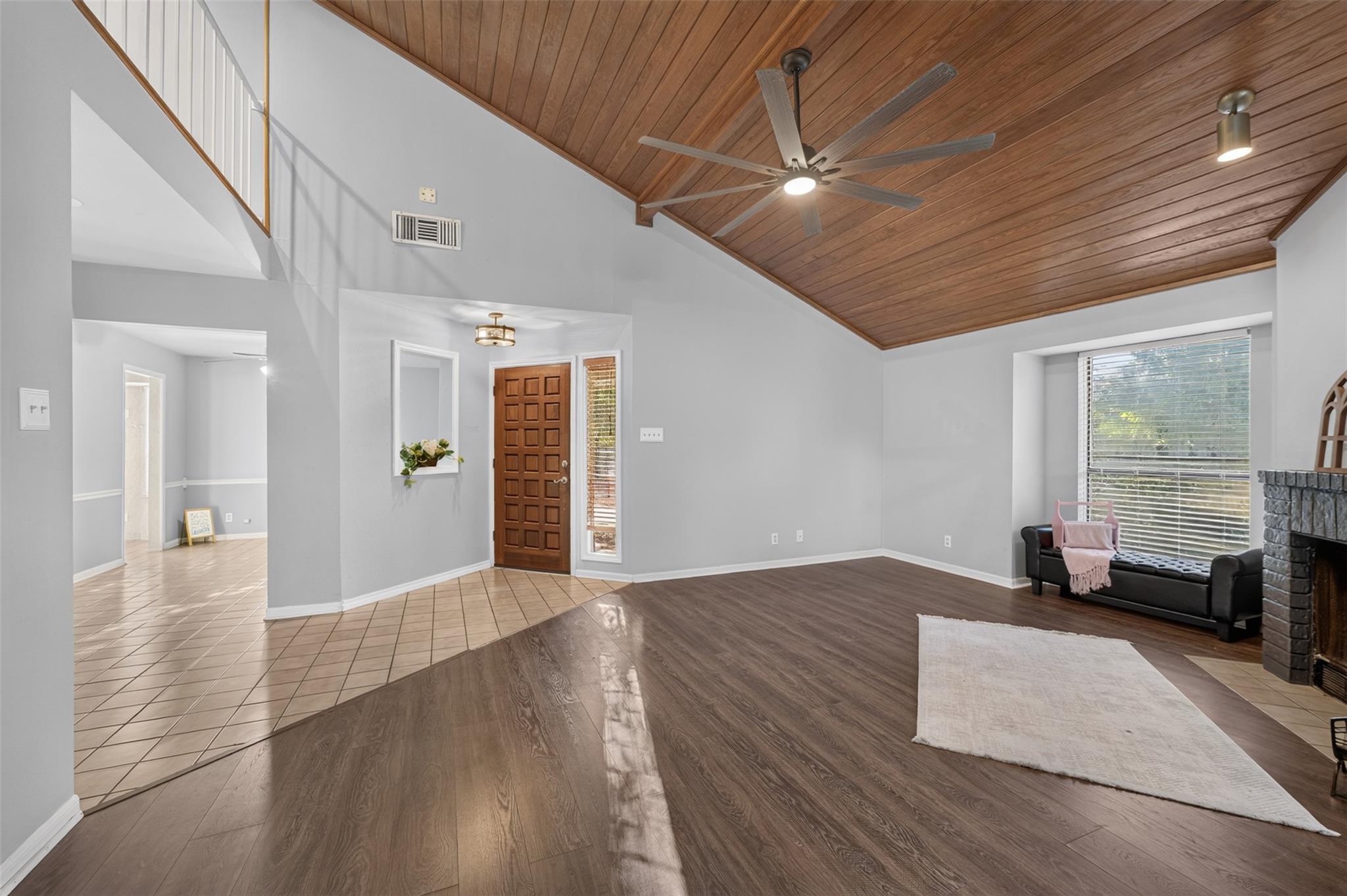 114 Wind Ridge DR