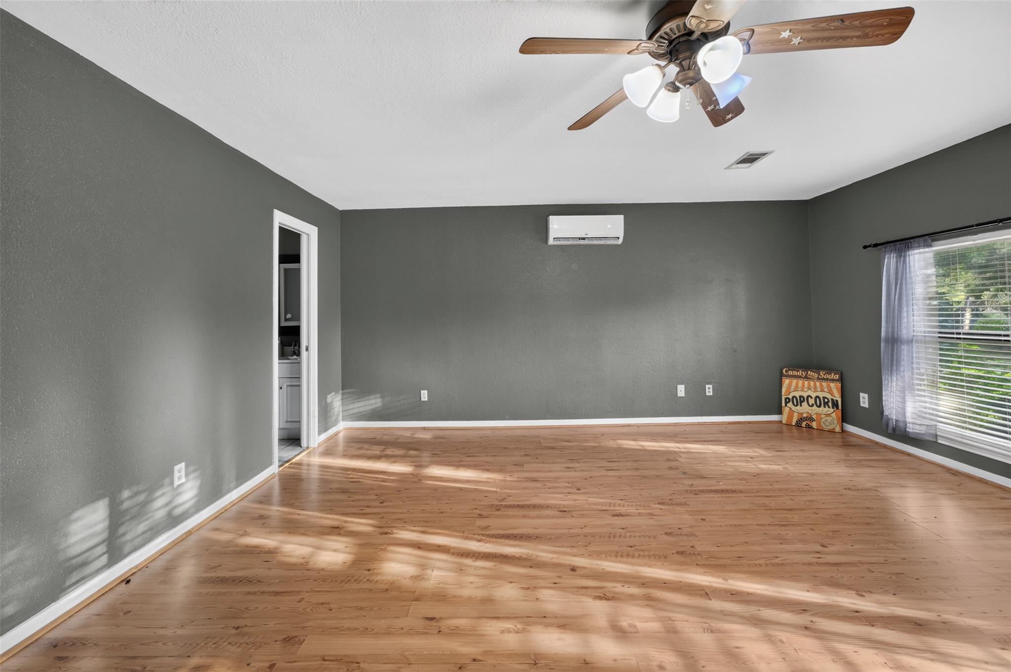 114 Wind Ridge DR