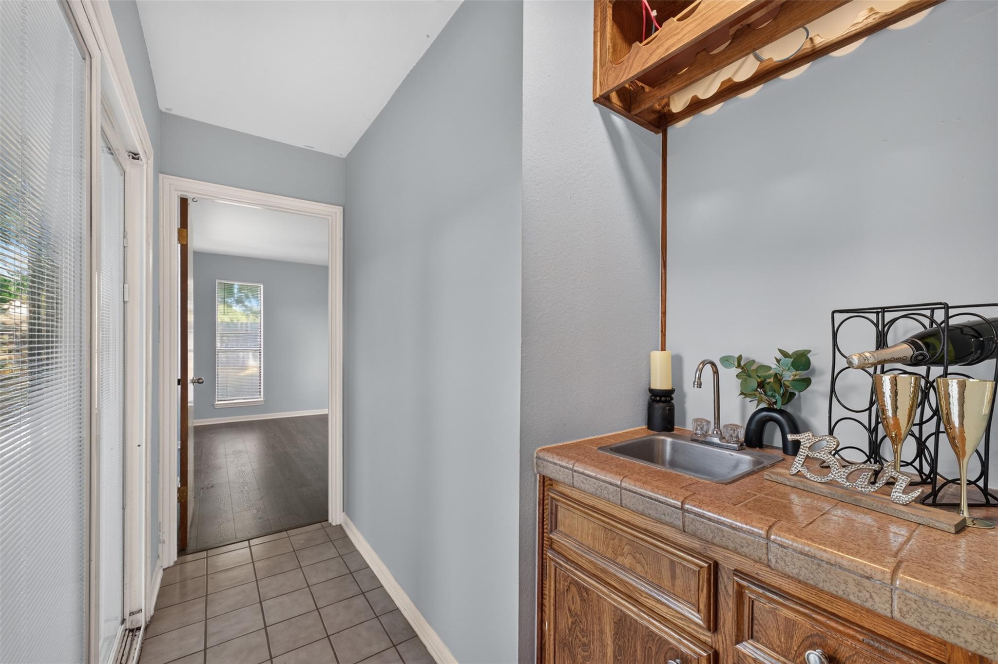 114 Wind Ridge DR