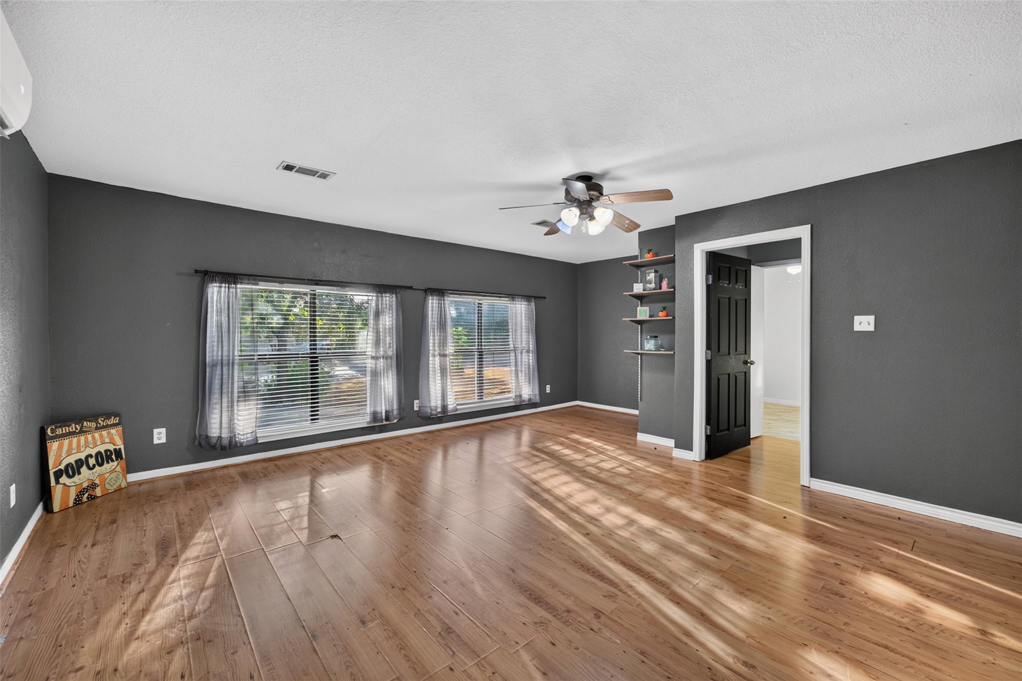 114 Wind Ridge DR