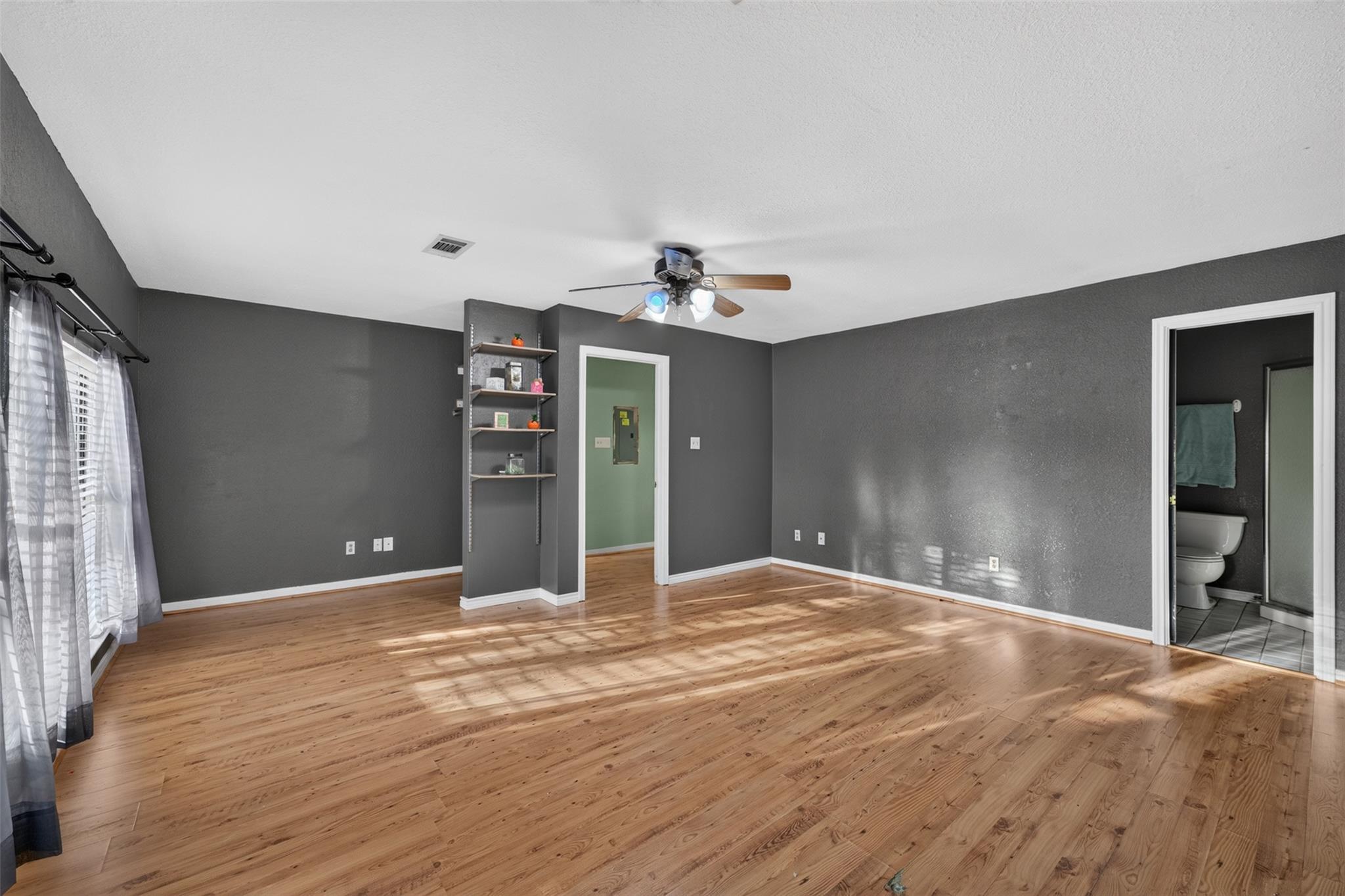 114 Wind Ridge DR