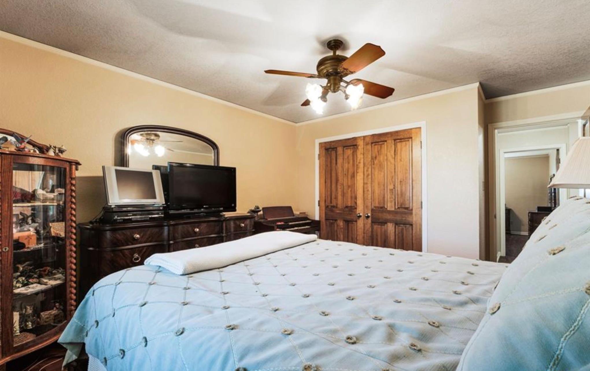 1624 W Business 190