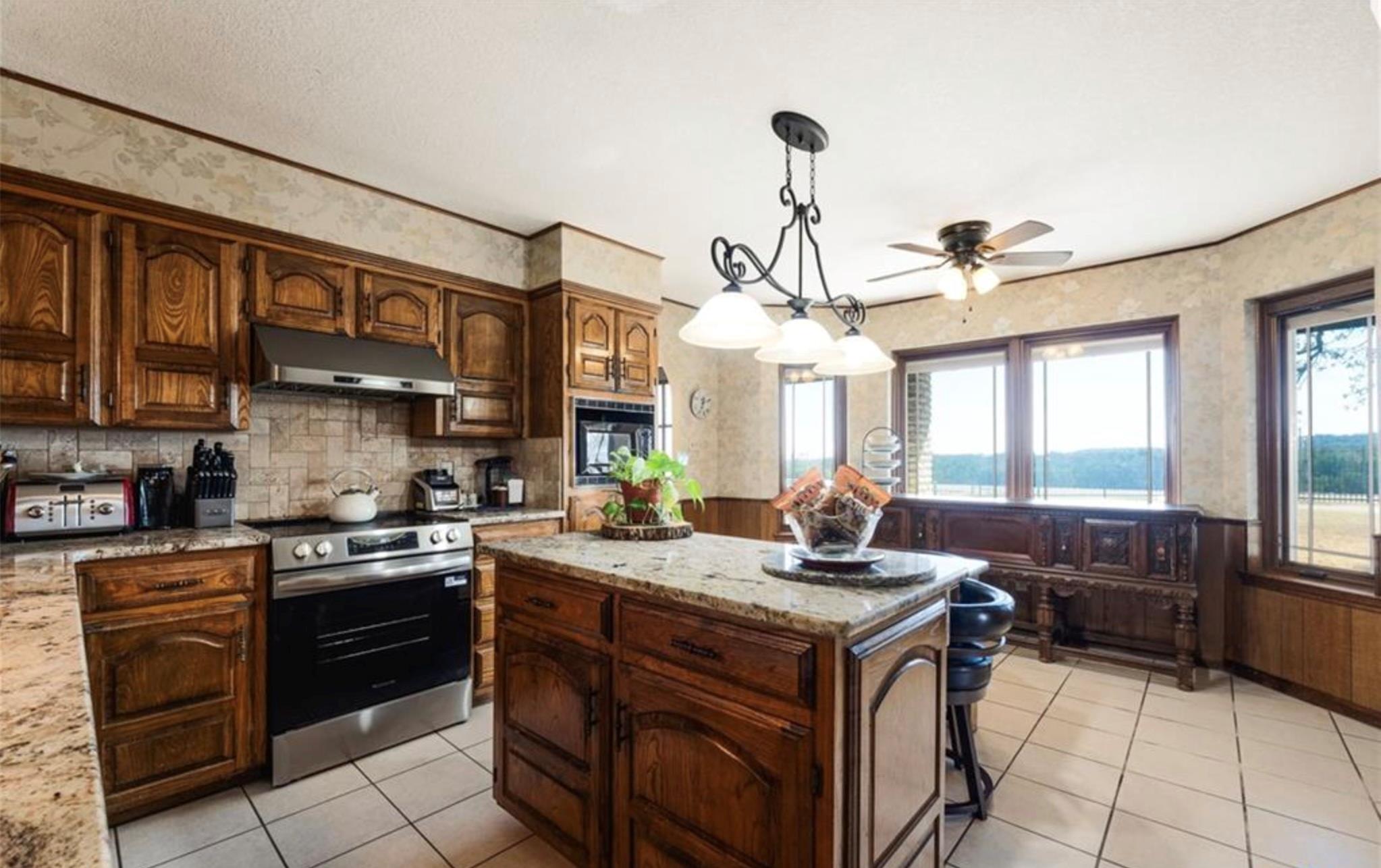 1624 W Business 190
