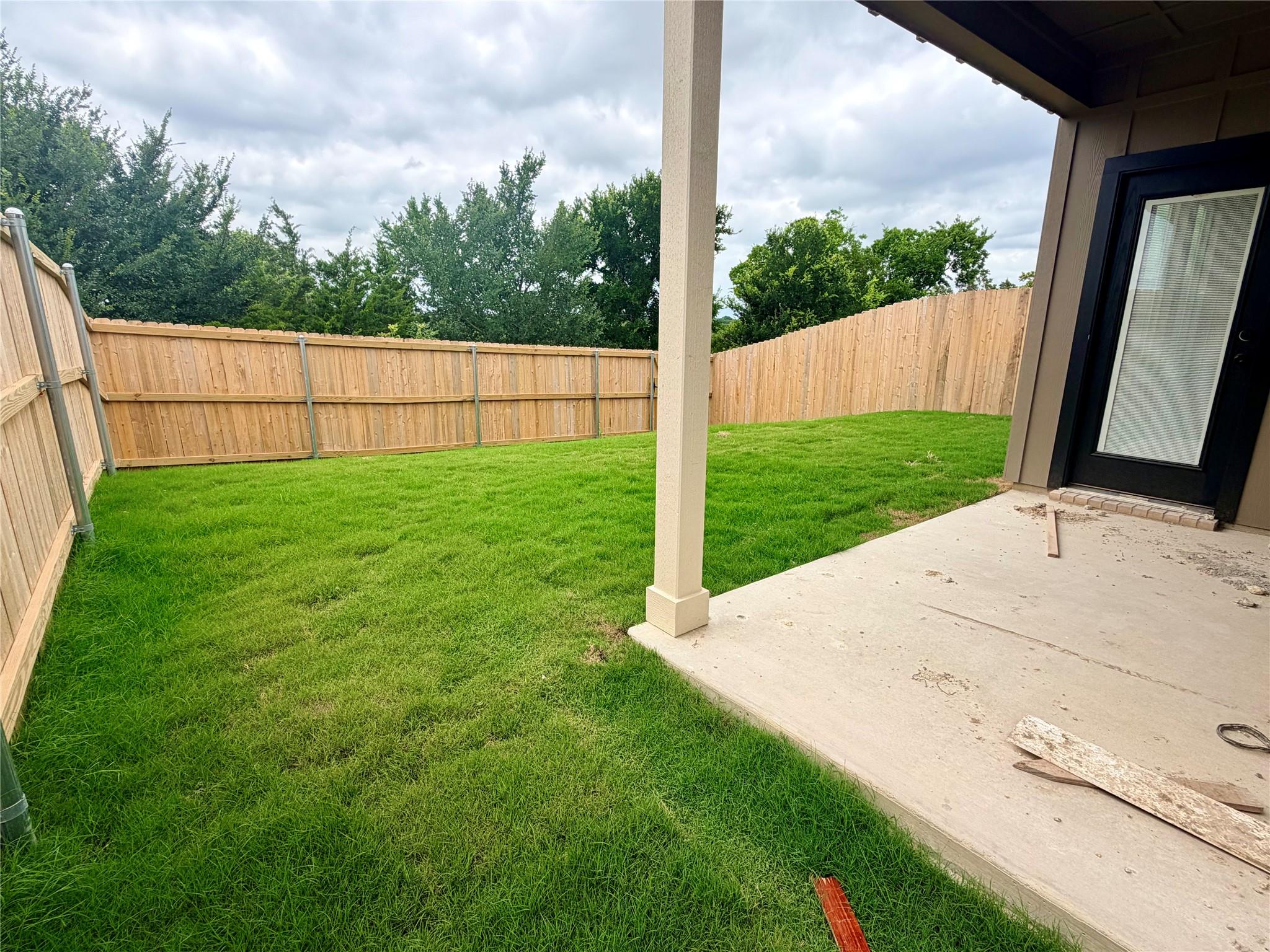 1309 Lone Pine WAY