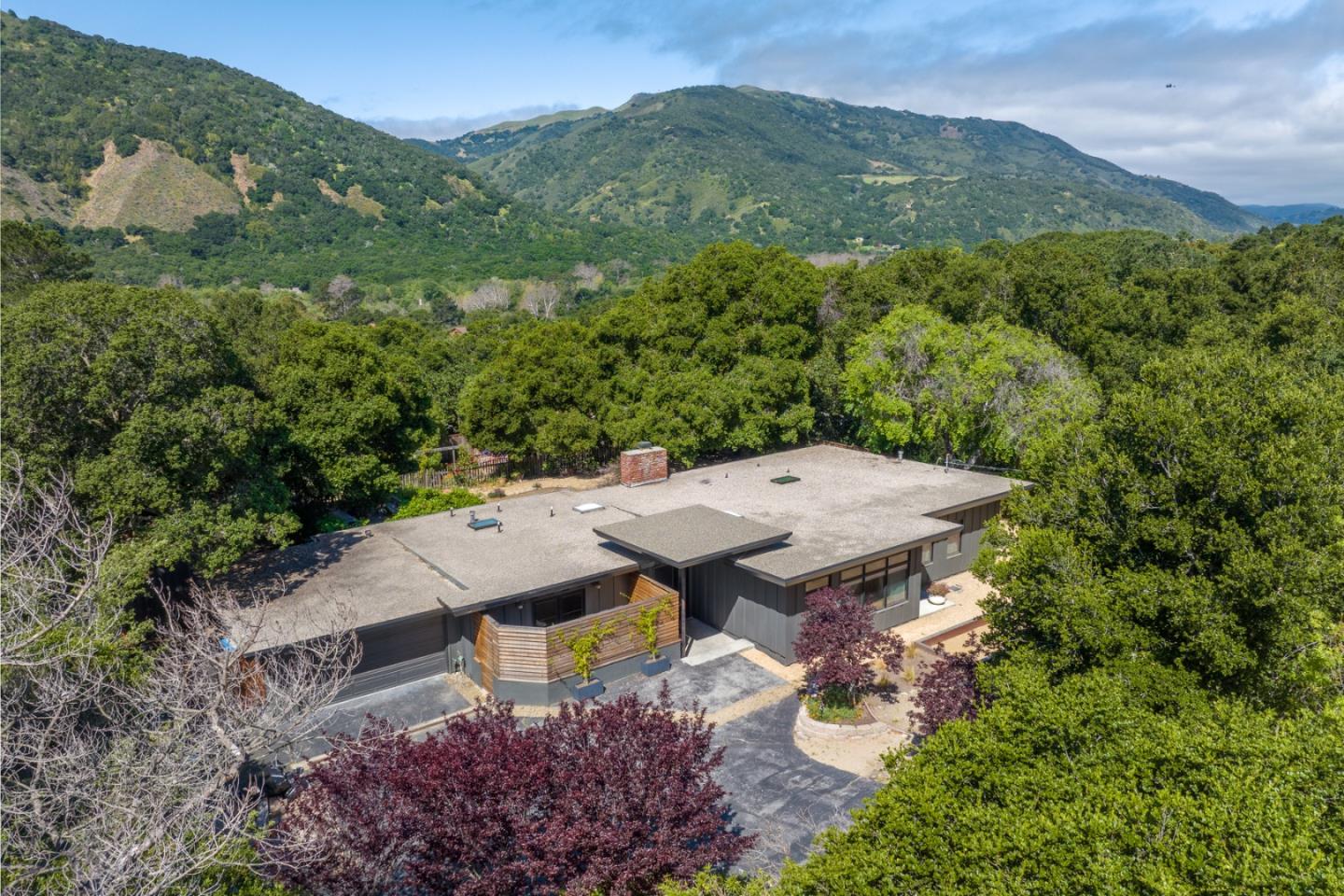 42 Laurel DR