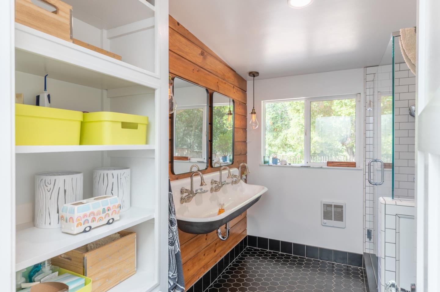 42 Laurel DR