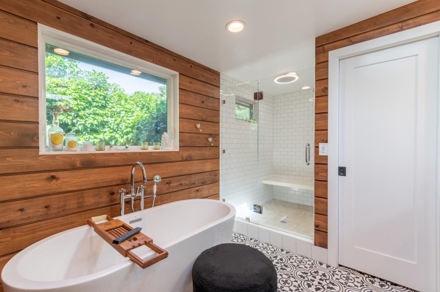 42 Laurel DR