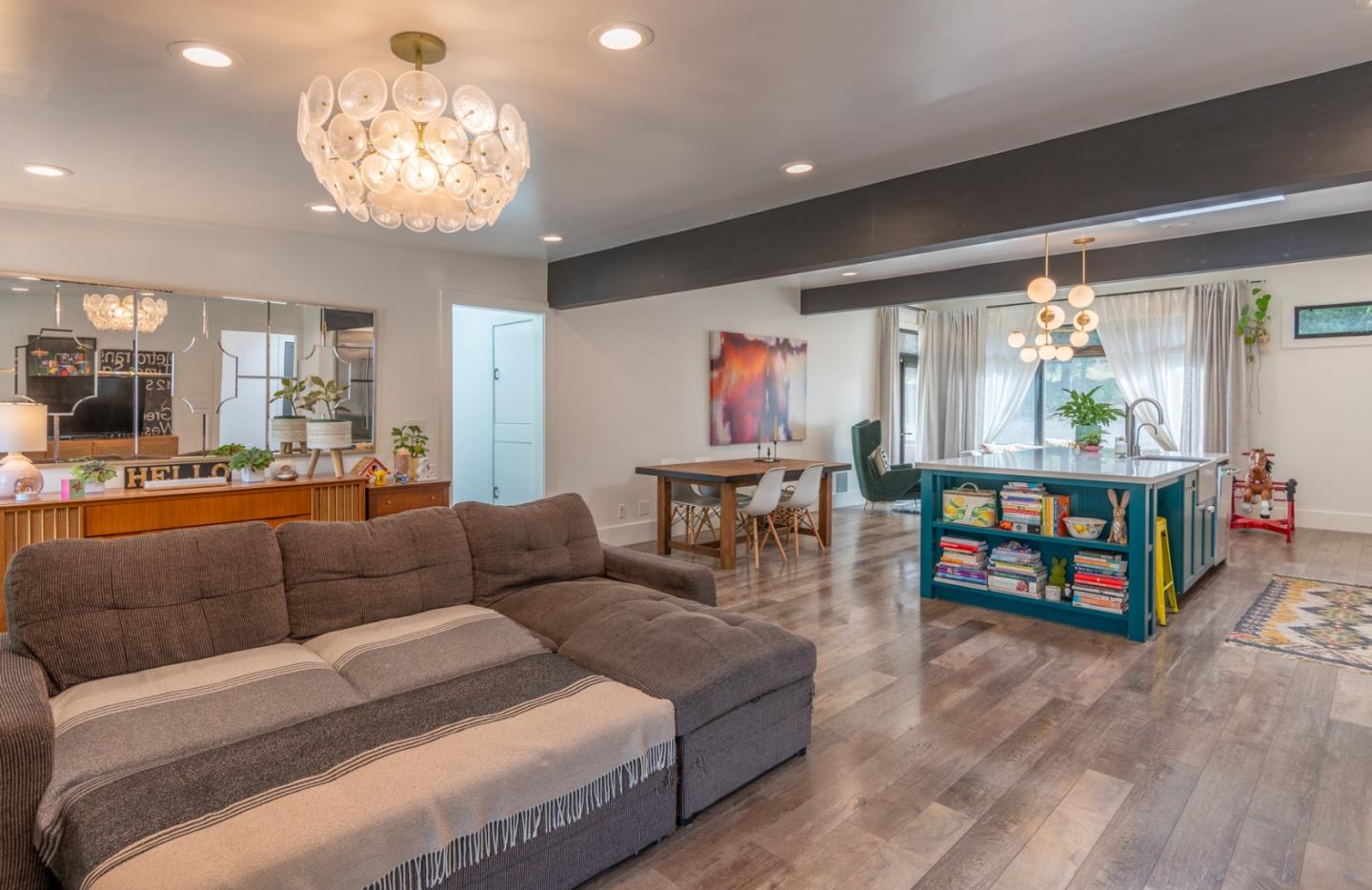 42 Laurel DR