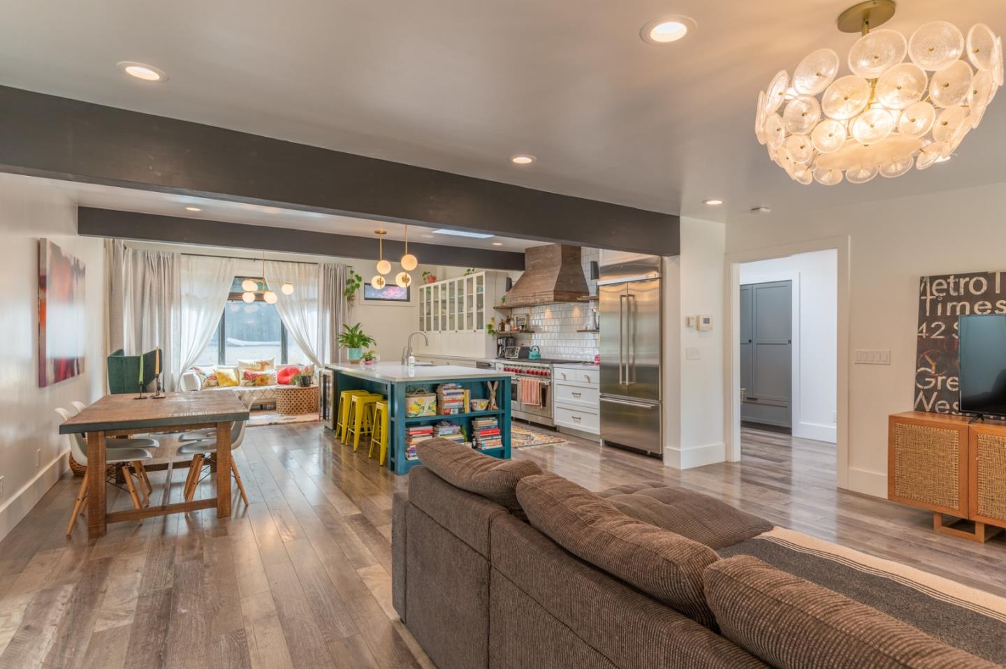 42 Laurel DR
