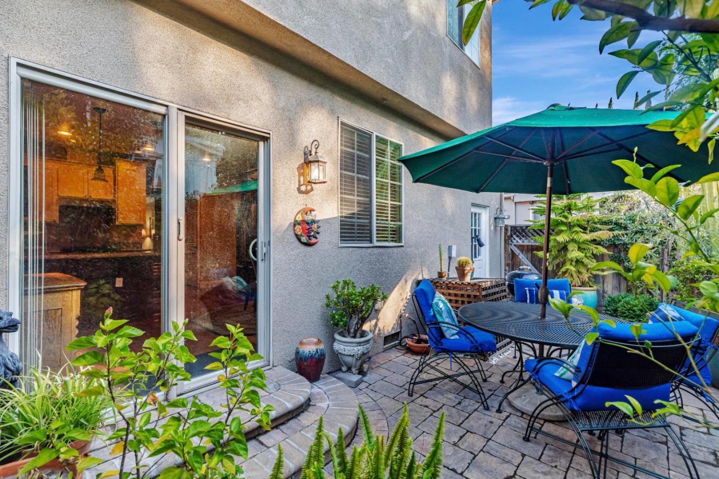 627 Crystal CT