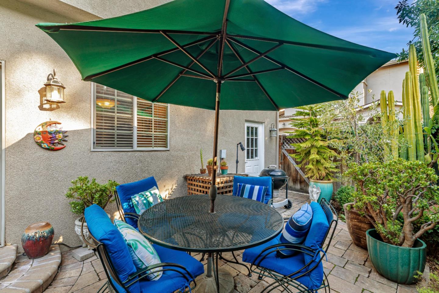 627 Crystal CT