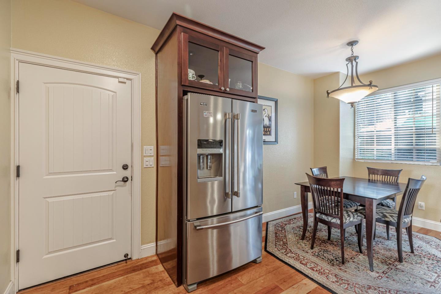 627 Crystal CT