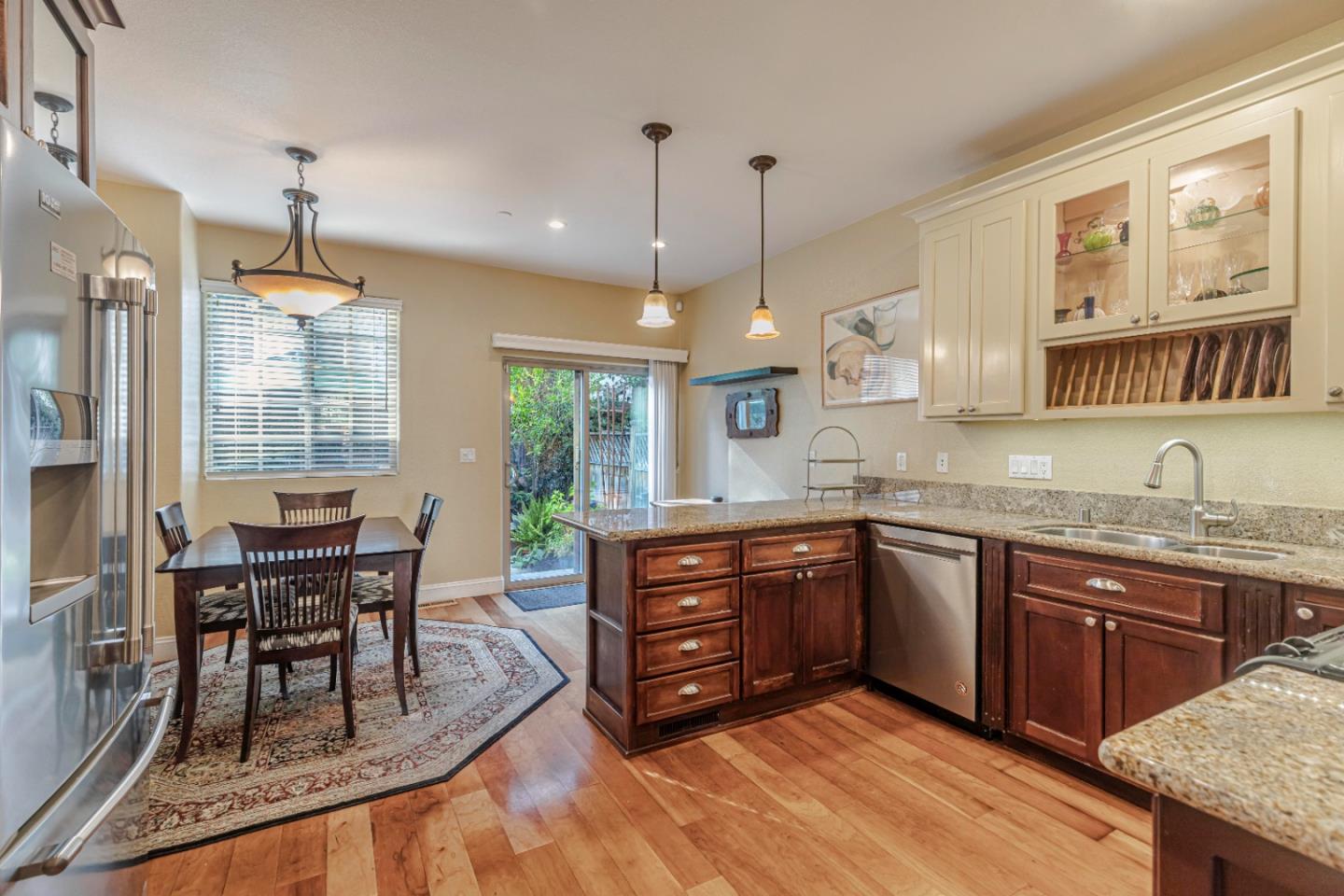 627 Crystal CT