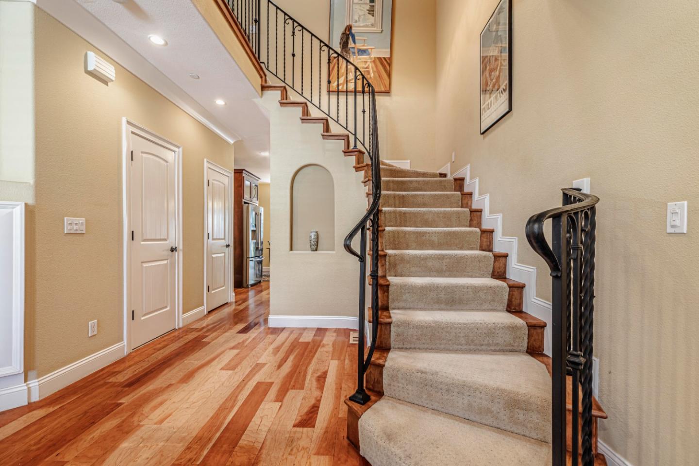 627 Crystal CT