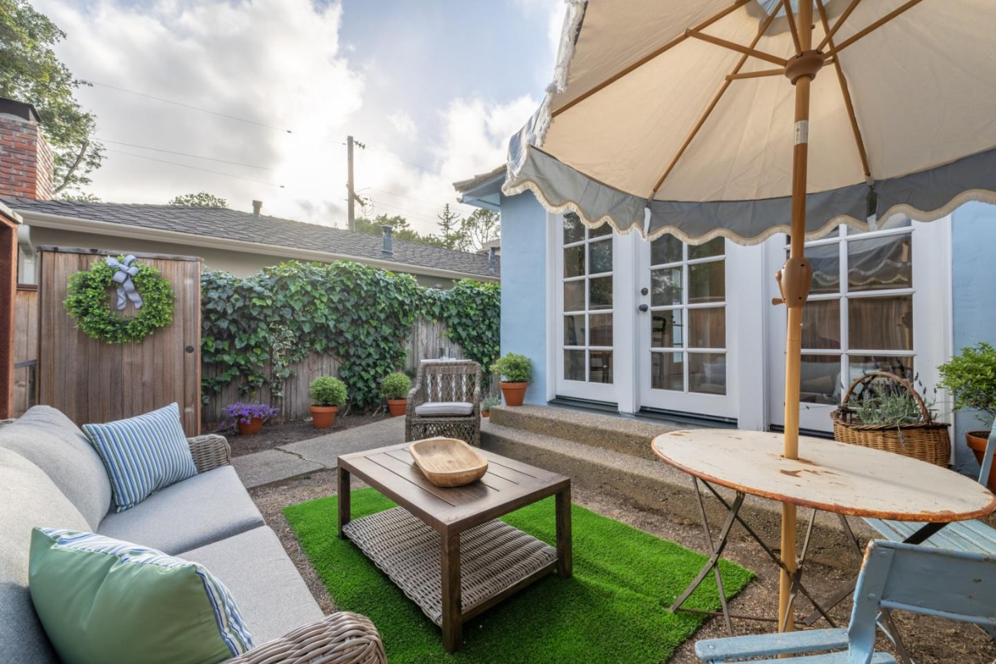 2NE Ocean and Guadalupe AVE