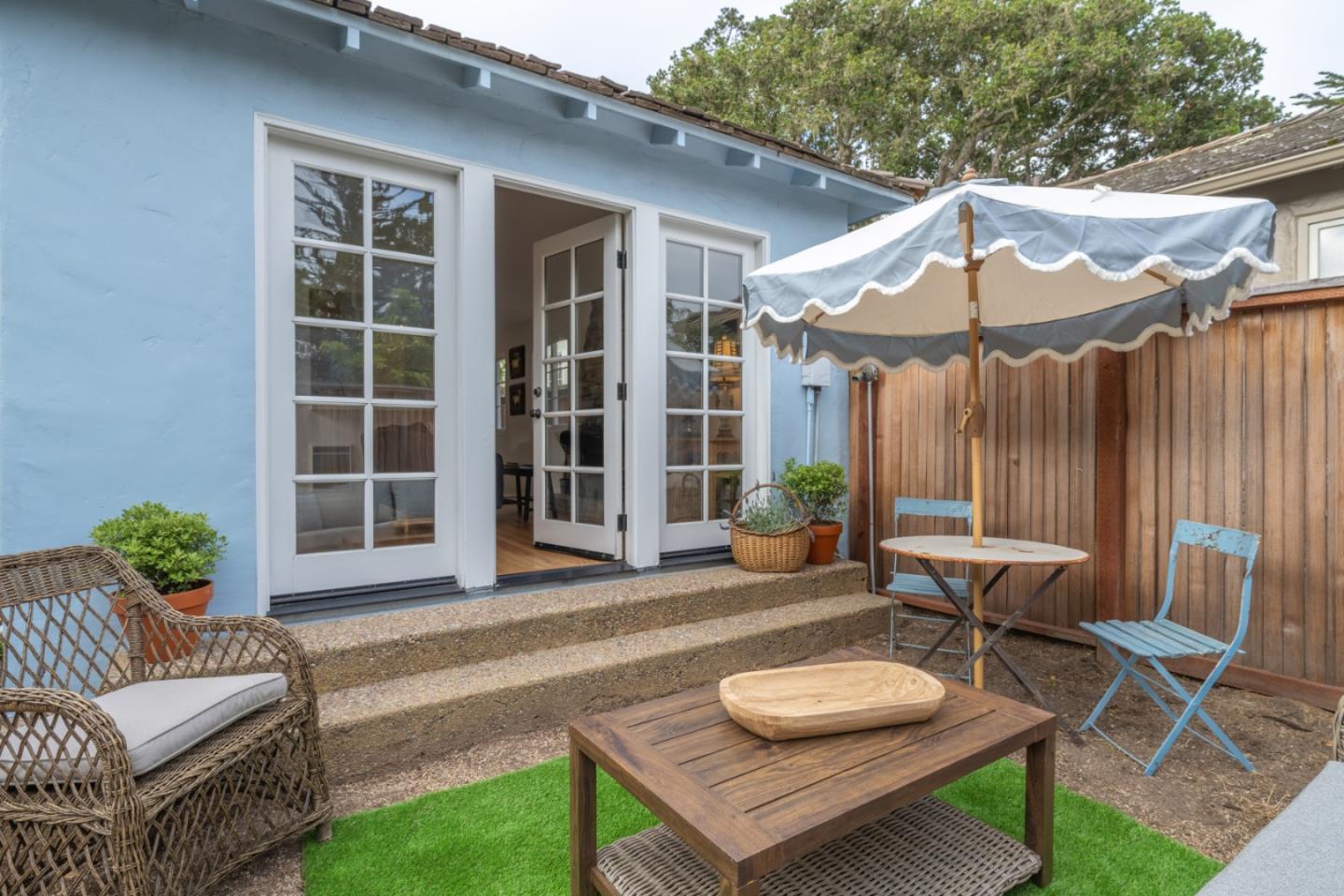 2NE Ocean and Guadalupe AVE