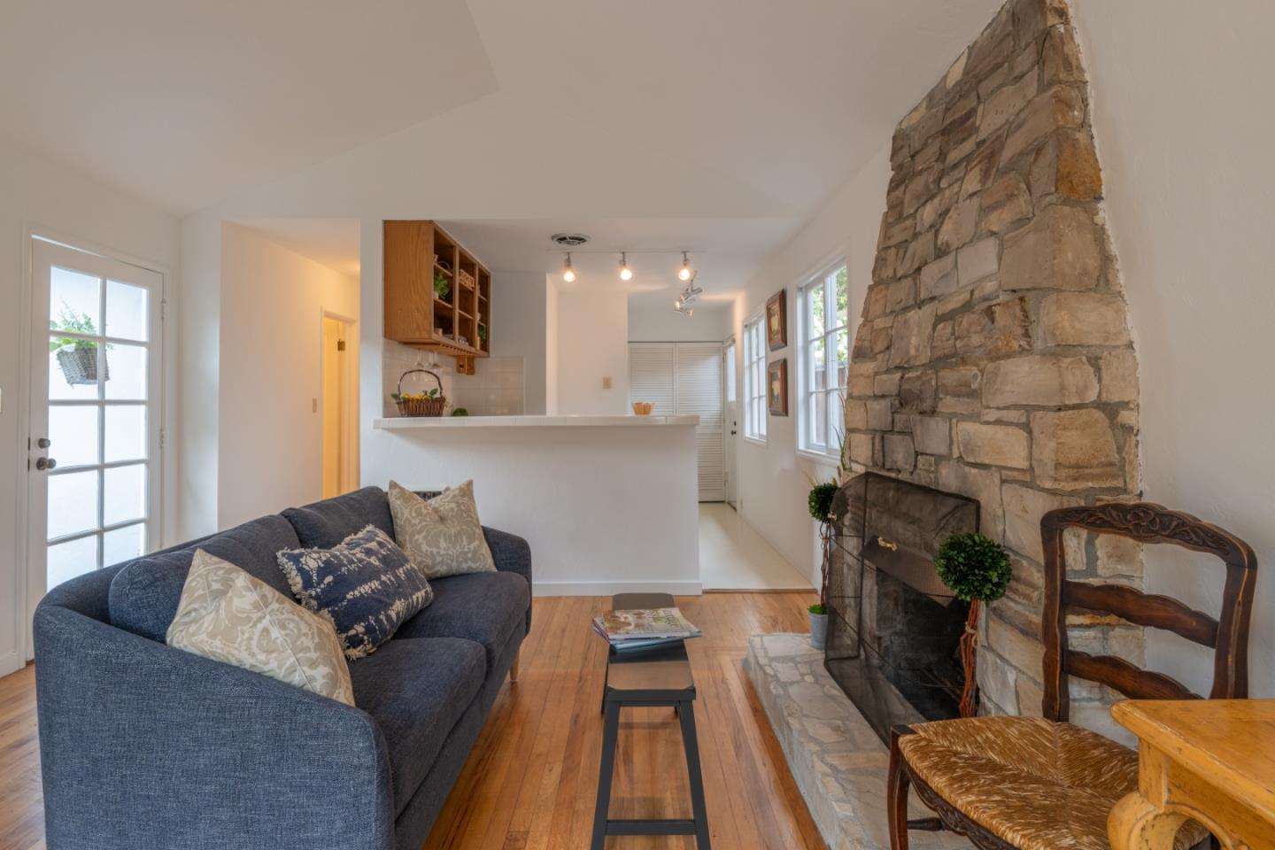 2NE Ocean and Guadalupe AVE