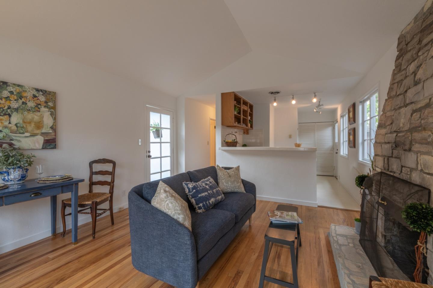 2NE Ocean and Guadalupe AVE