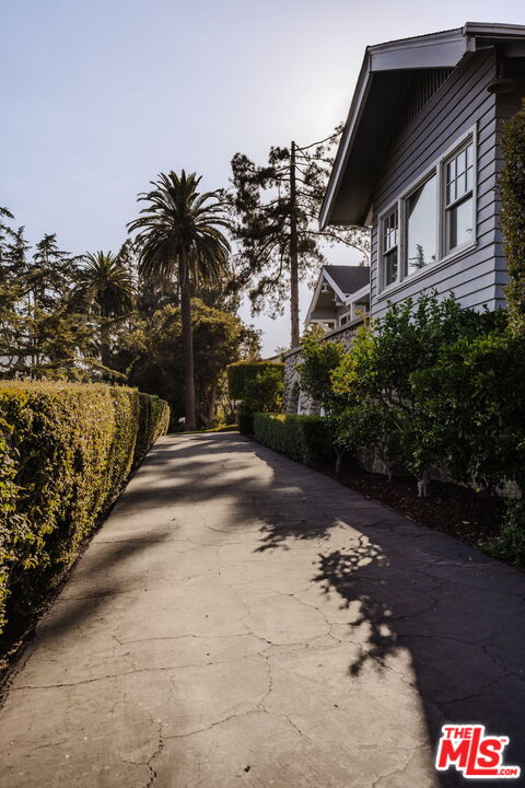 301 E Virginia Ter