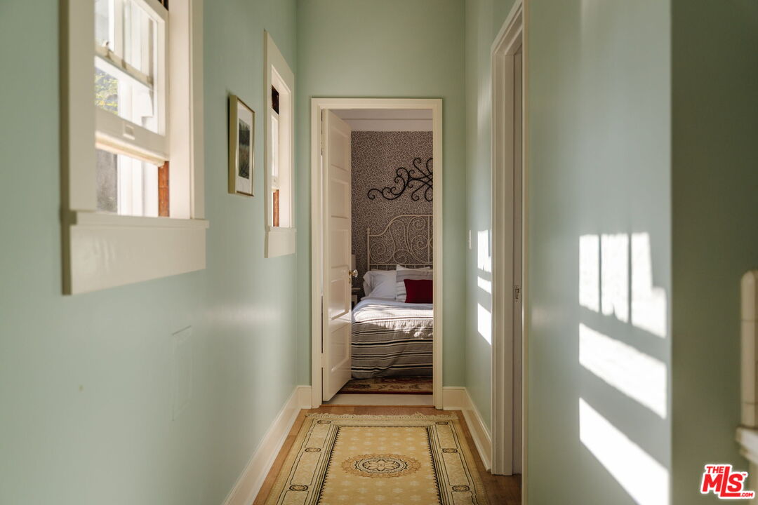 301 E Virginia Ter