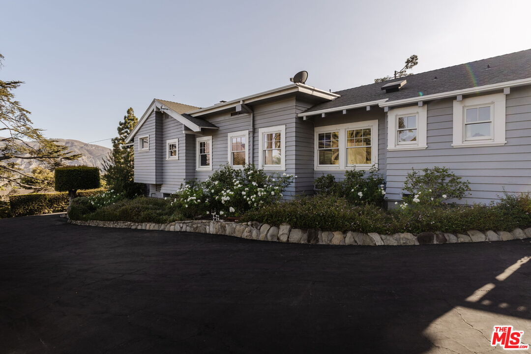 301 E Virginia Ter