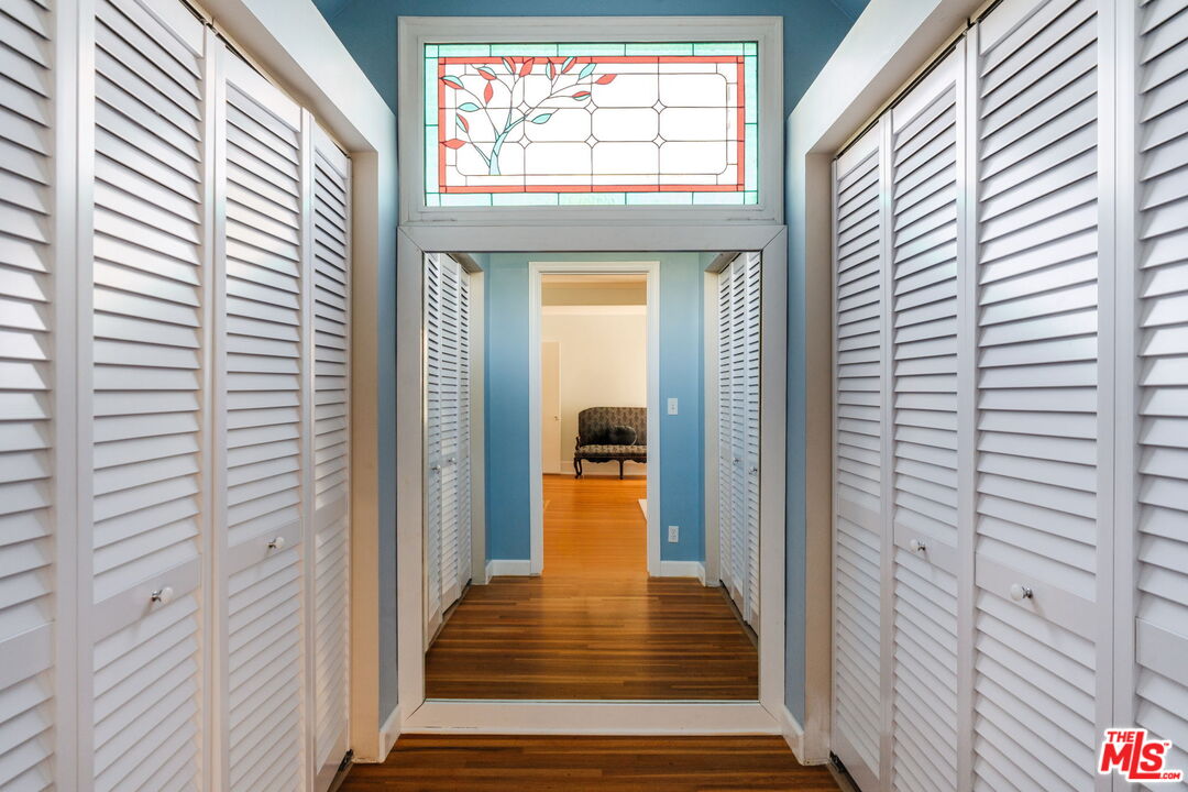 301 E Virginia Ter