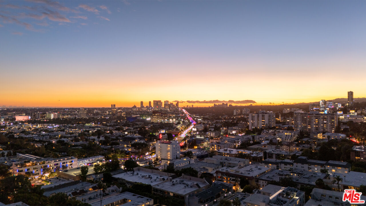 1253 N Sweetzer Ave Unit: 6