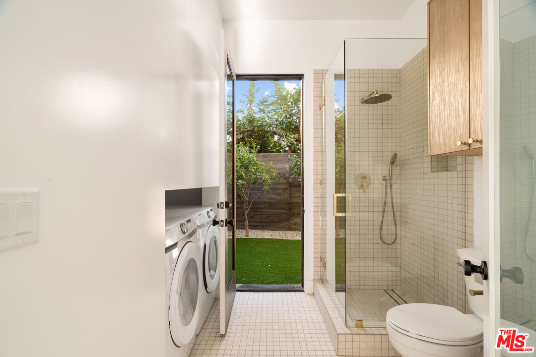 3909 Exposition Blvd Unit: 1/2