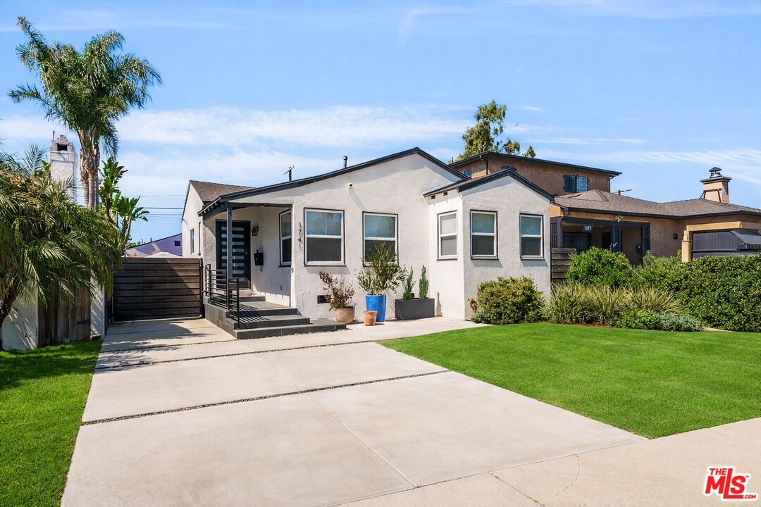1741 S Spaulding Ave