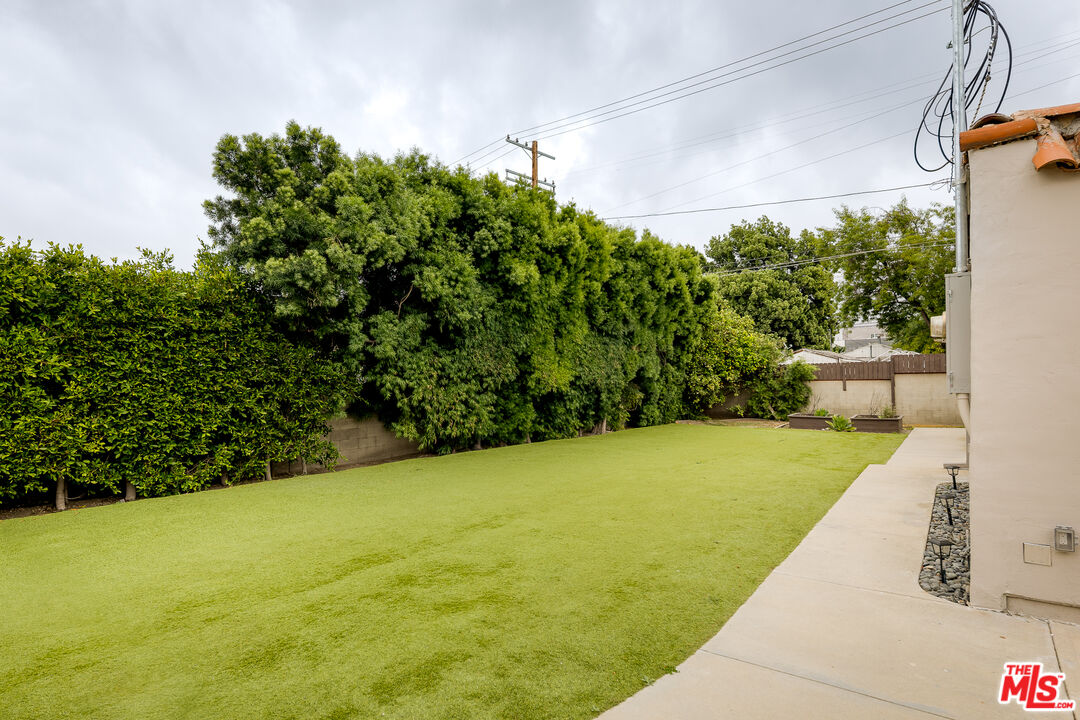 5120 Willowcrest Ave