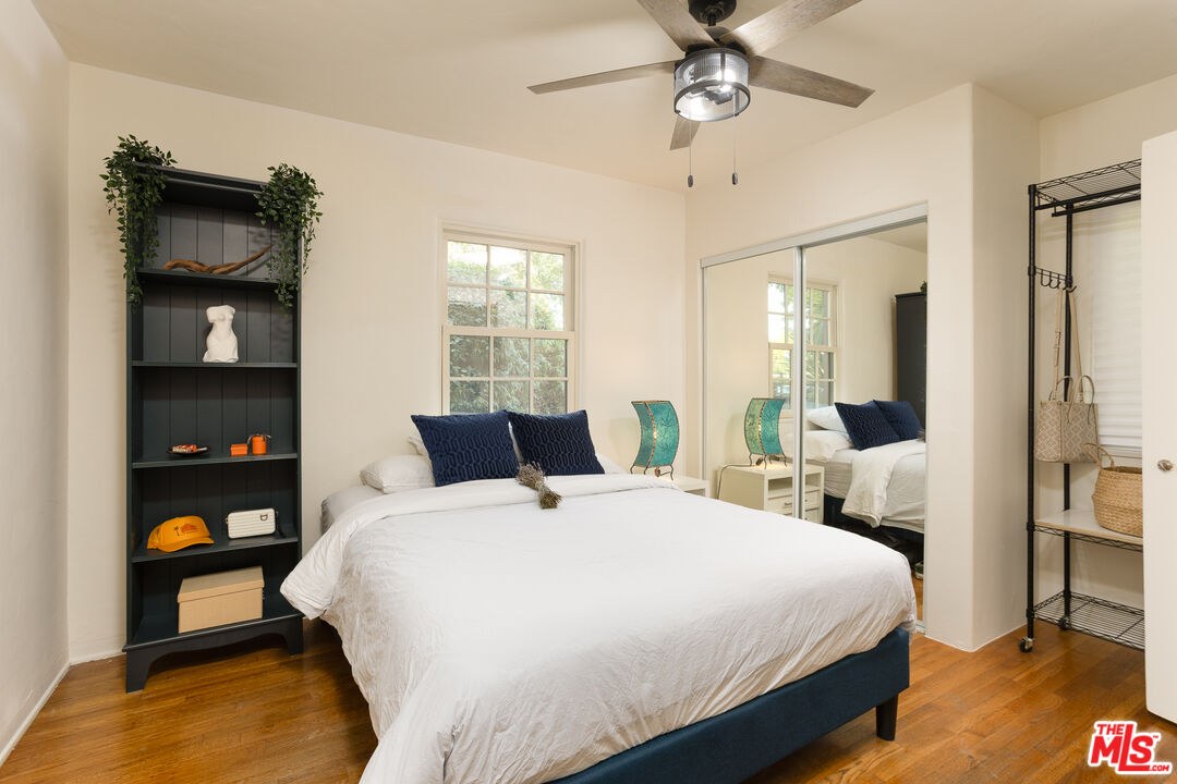 5120 Willowcrest Ave