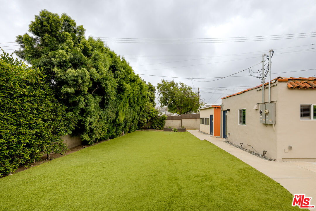 5120 Willowcrest Ave