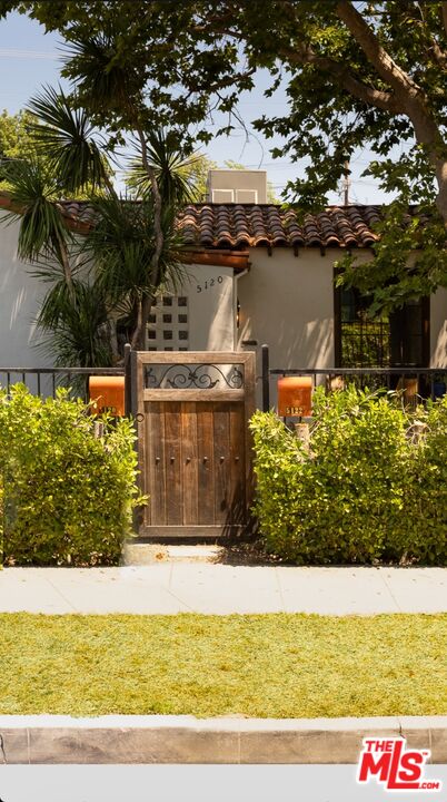 5120 Willowcrest Ave