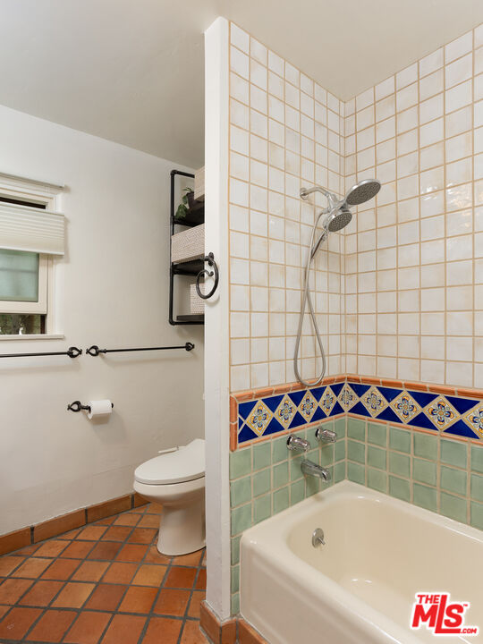 5120 Willowcrest Ave