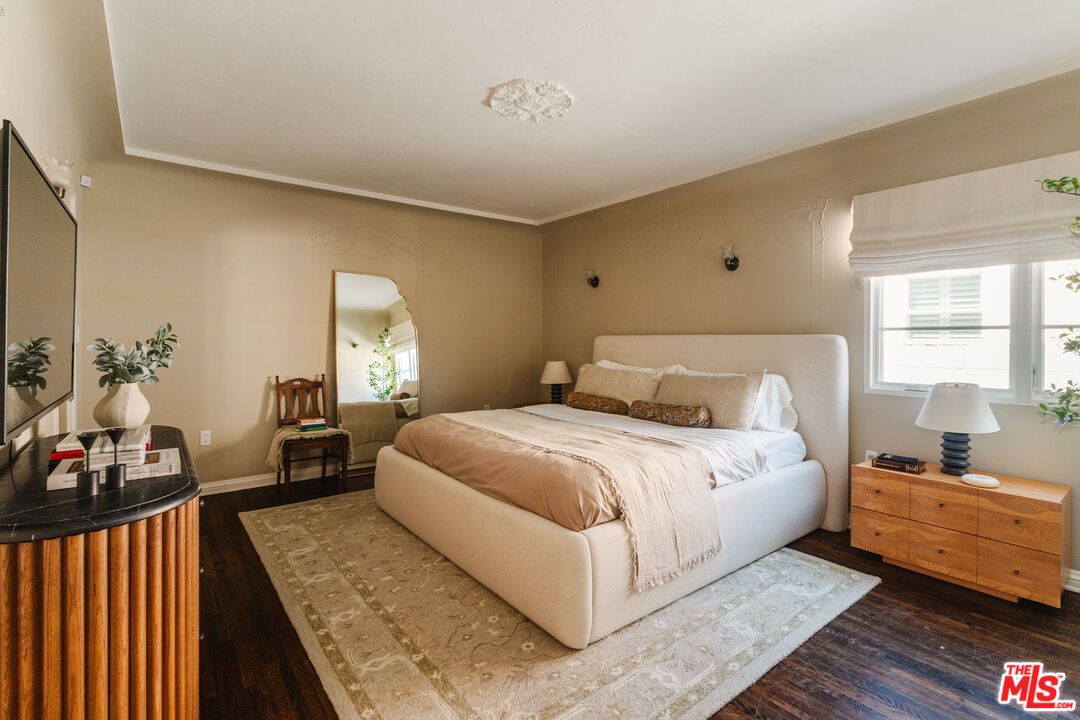 3975 Sutro Ave