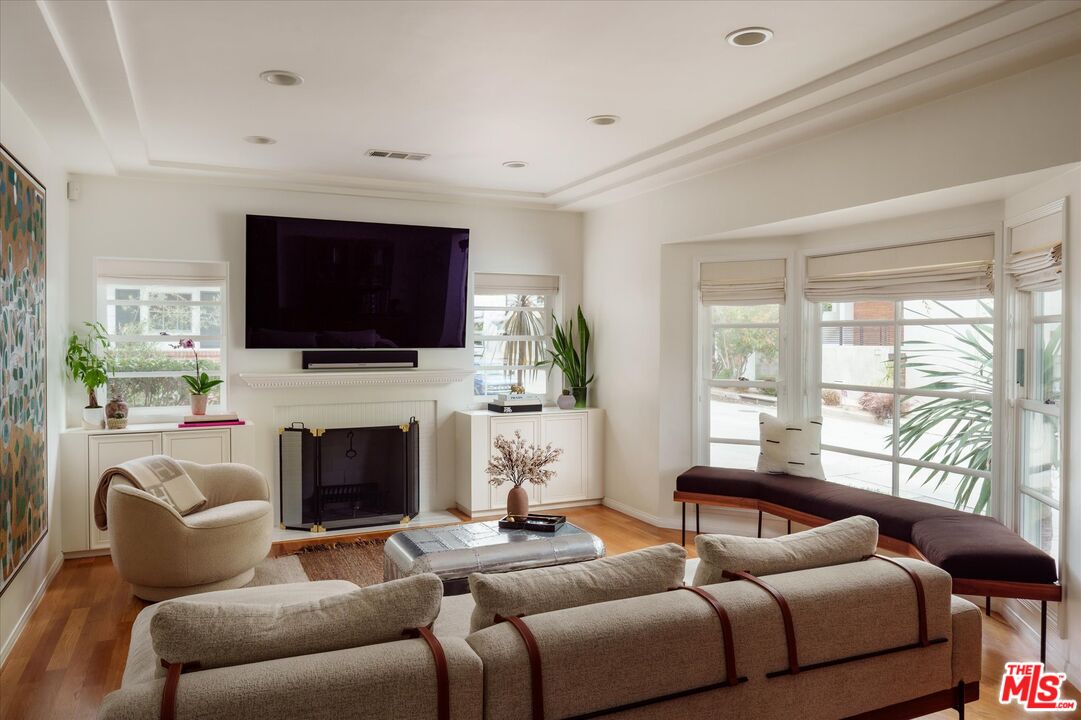 2583 Canyon Dr