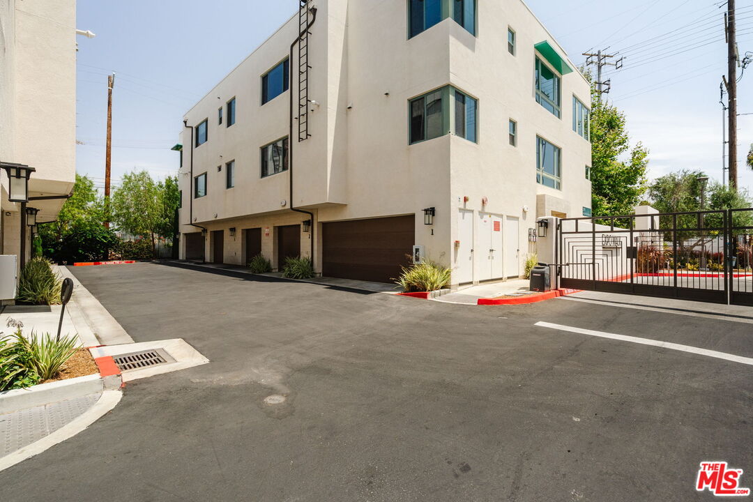 2911 W Exposition Pl Unit: 1