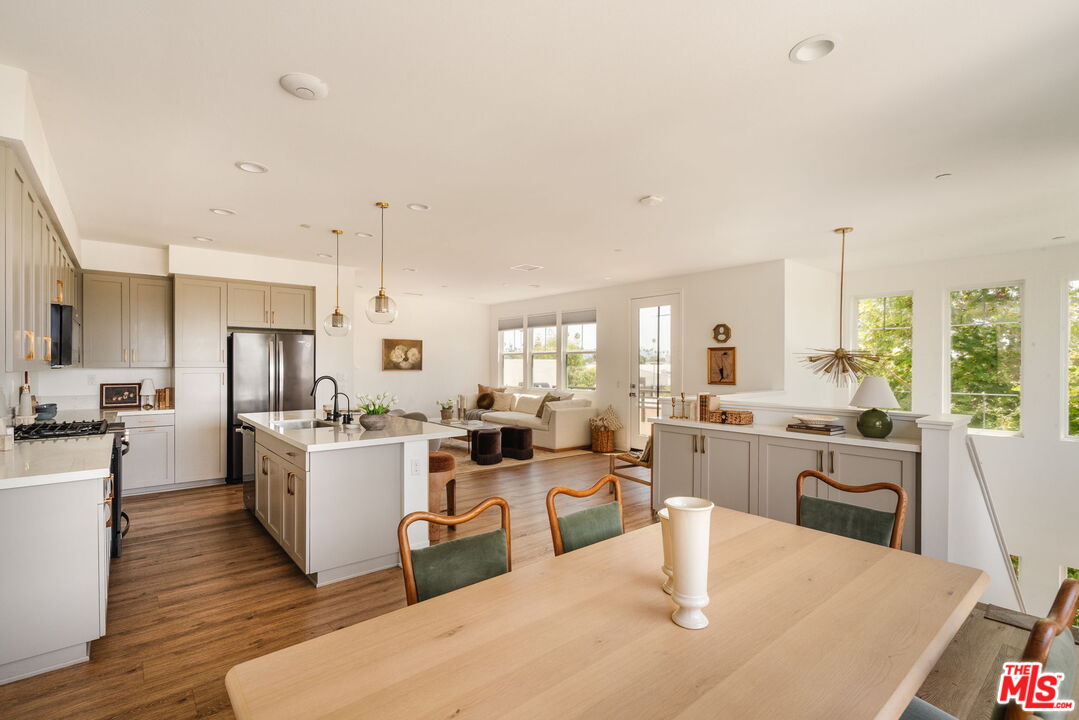 2911 W Exposition Pl Unit: 1
