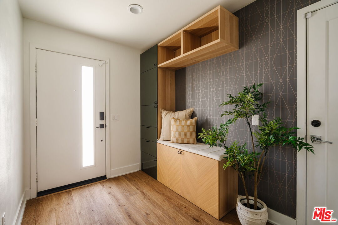2911 W Exposition Pl Unit: 1