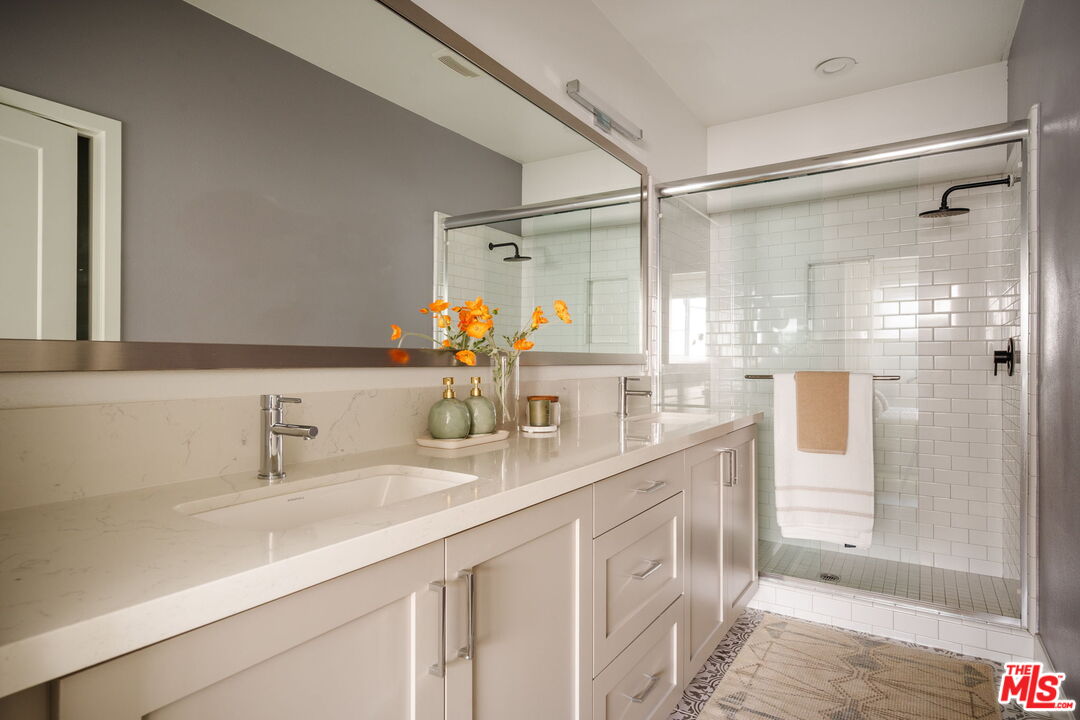 2911 W Exposition Pl Unit: 1